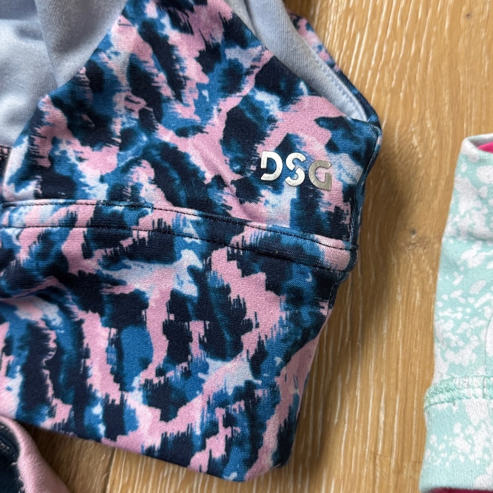 Colorful Activewear Set - Picture 4 of 5